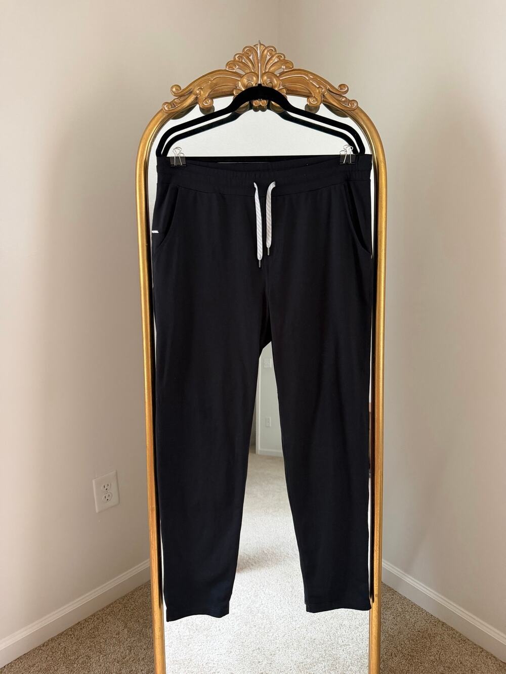 Vuori Ponto Performance Black Jogger Sweatpants